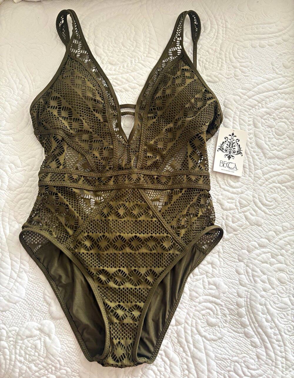 BECCA Green Solid Crochet Overlay One-Piece Swimsuit Removable Pads M Cup